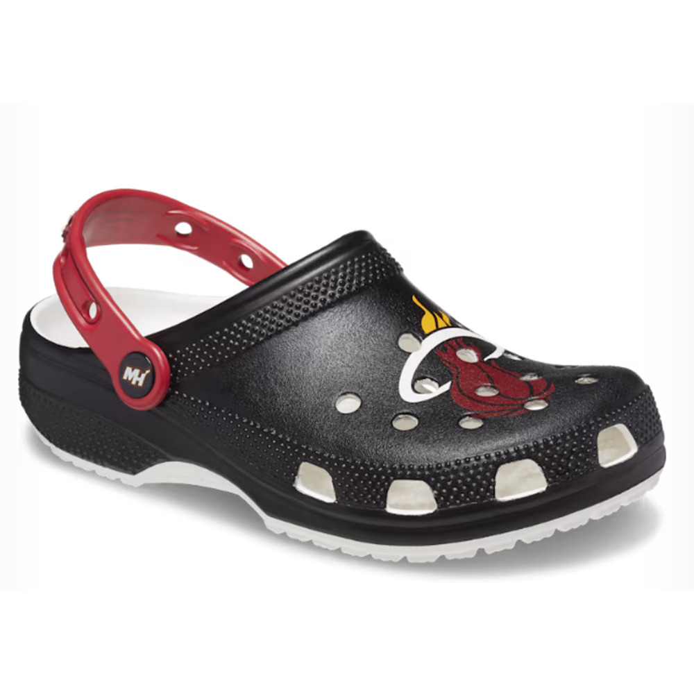 Crocs NBA Miami Heat Classic Clogs MENS 8 WOMENS 10 Black Red NWT - Picture 2 of 11